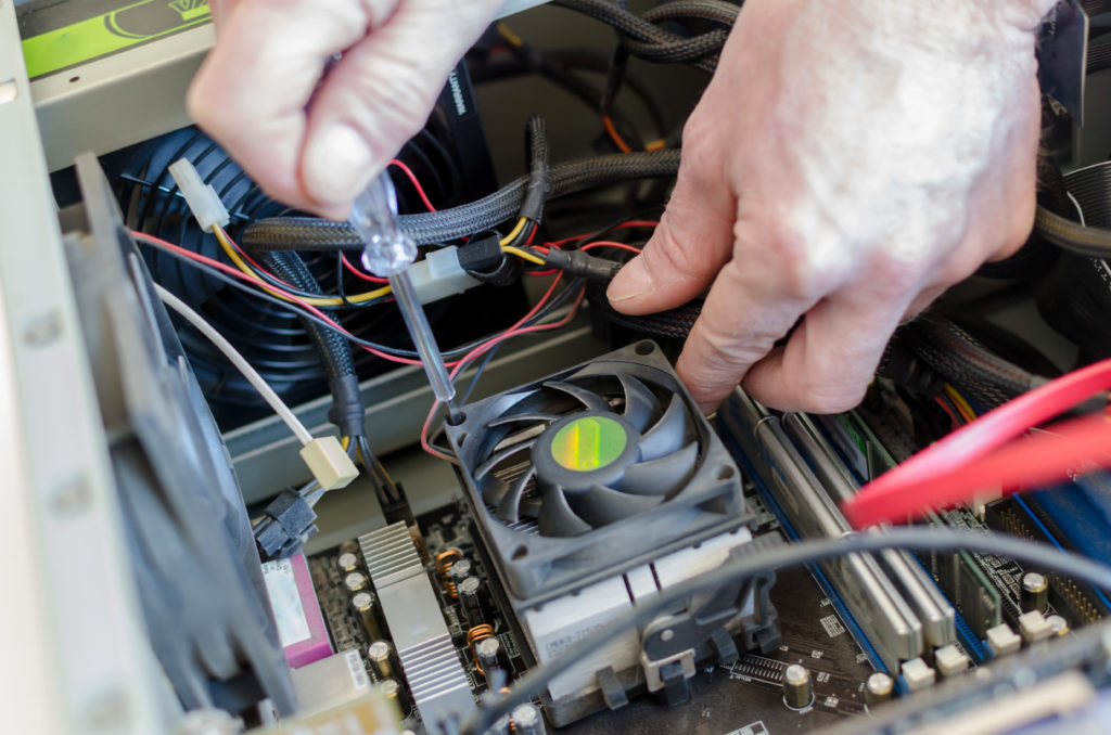 Quel est le rôle d'un technicien informatique ? 3 les compétences du technicien informatique