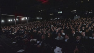 Salle du CGR de Brignais remplie des collaborateurs XEFI lors de la journée de rentrée 2023